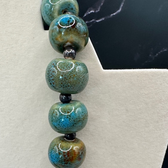 Handcrafted Green Glazed Heart Bead Necklace - Picture 5 of 7